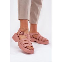 Rožinės basutės su platforma ir sagtimi Step in style