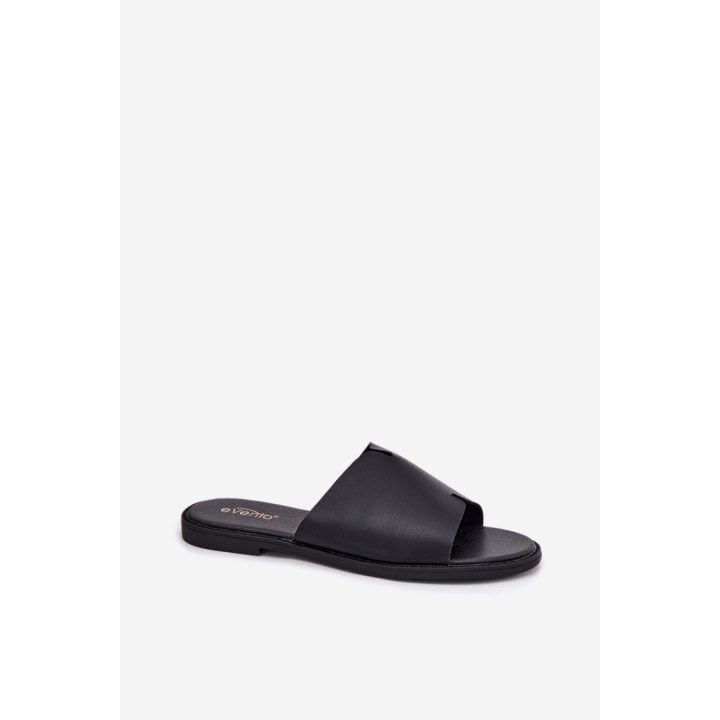 Juodos basutės Step in style