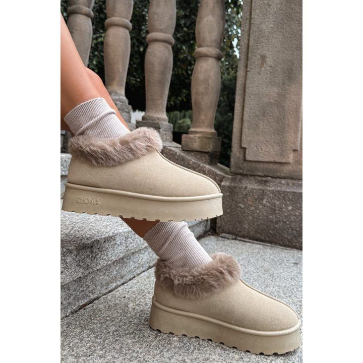Smėlio spalvos aulinukai su kailiu Step in style