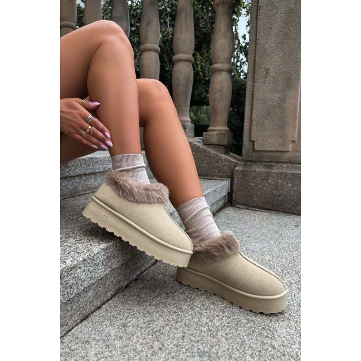 Smėlio spalvos aulinukai su kailiu Step in style