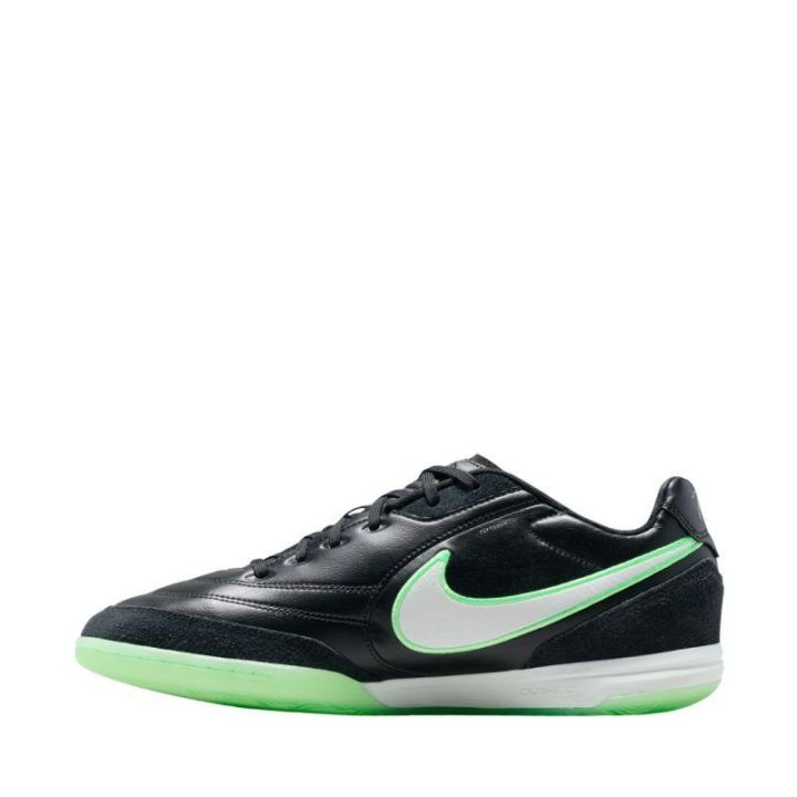 Vyriški futbolo bateliai salei Nike Tiempo Streetgato