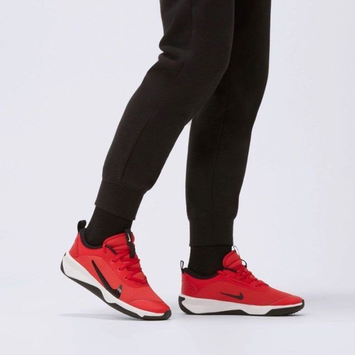Moteriški sportiniai batai Nike Omni Multi-Court GS