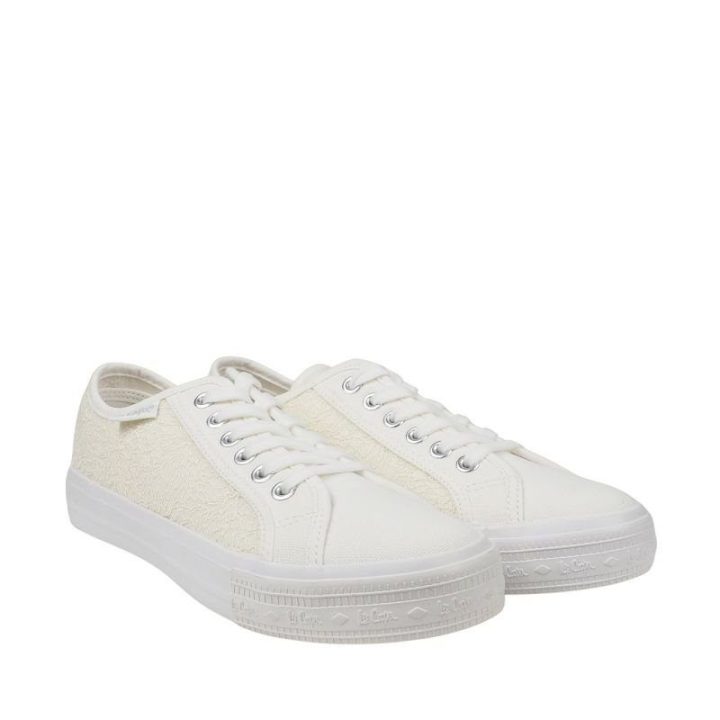 Moteriški sportbačiai su nėrinių apdaila Lee Cooper, balti