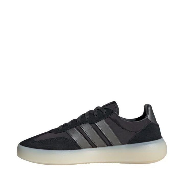 Moteriški sportbačiai su raišteliais adidas Barreda Decode