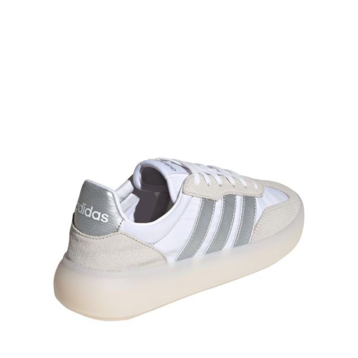Moteriški sportbačiai adidas Barreda Decode JI2321