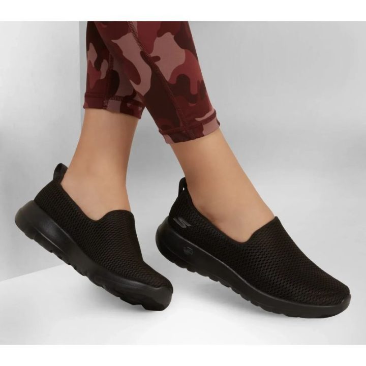Moteriški įspiriami sportbačiai Skechers GO Walk Joy, juodi