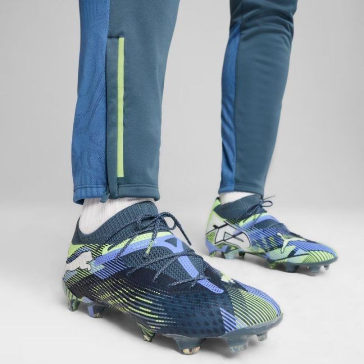 Vyriški futbolo bateliai Puma Future 7 Ultimate Lights Out Pack