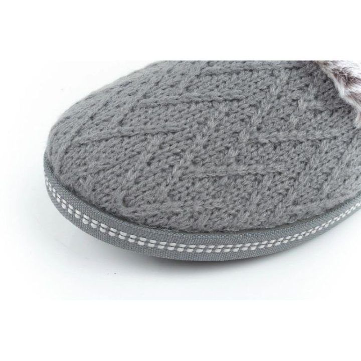 Moteriškos pašiltintos šlepetės Skechers