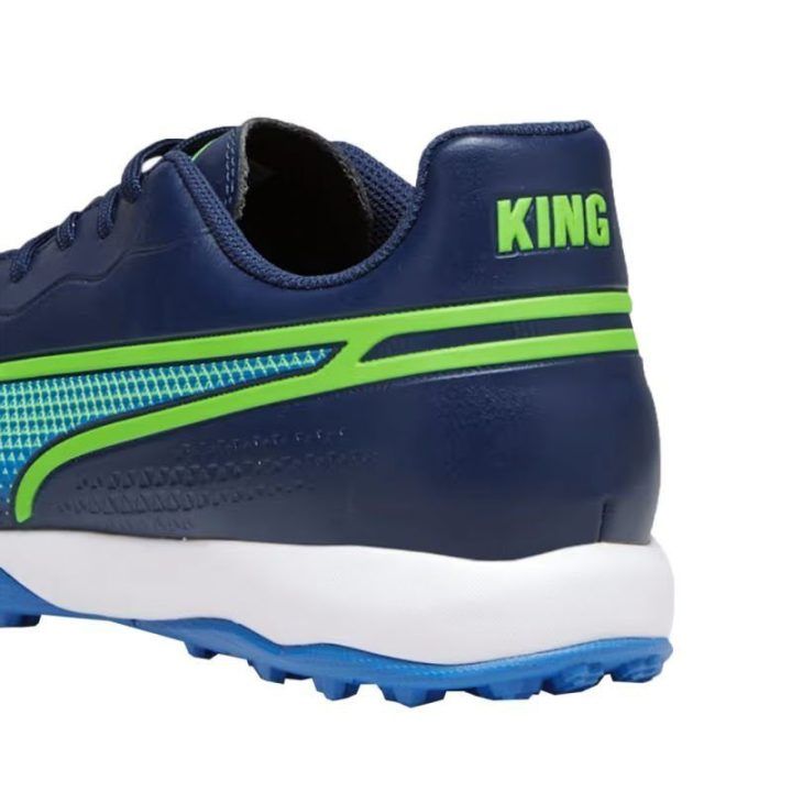 Vyriški futbolo bateliai dirbtinei žolei Puma King Match TT