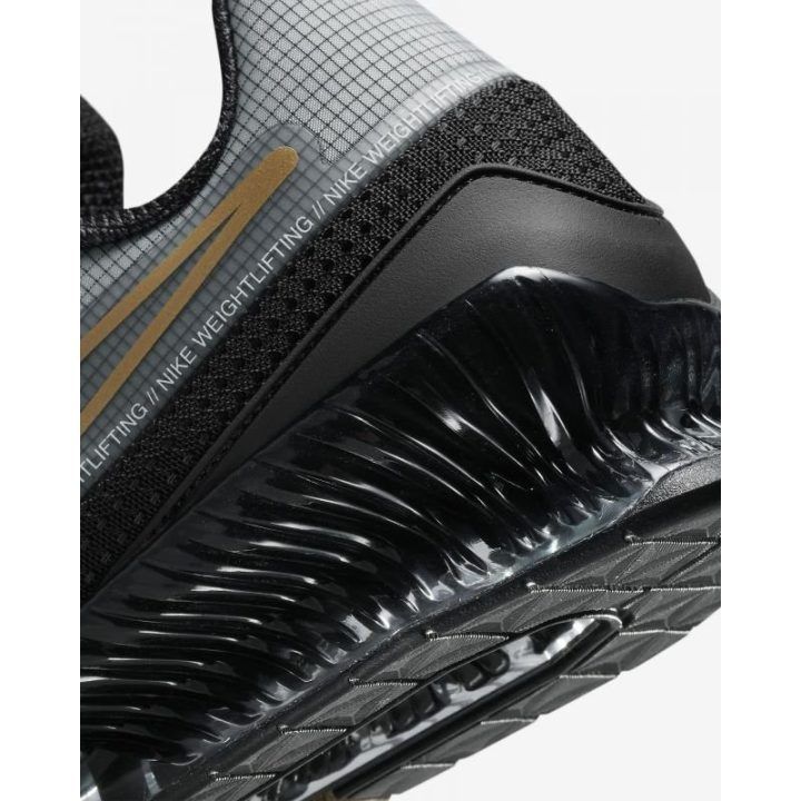 Vyriški treniruočių batai Nike Romaleos 4, juodi ir aukso spalvos