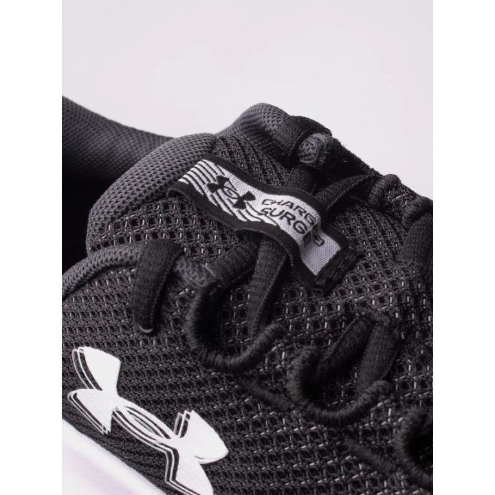 Moteriški sportbačiai Under Armour 3027007-001, juodi