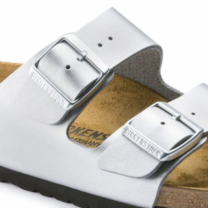 Moteriškos šlepetės su dviem dirželiais Birkenstock Arizona, sidabro