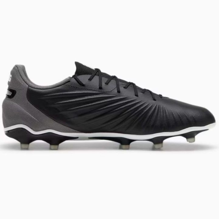 Vyriški žemo profilio futbolo bateliai Puma KING Match FG/AG, juodi