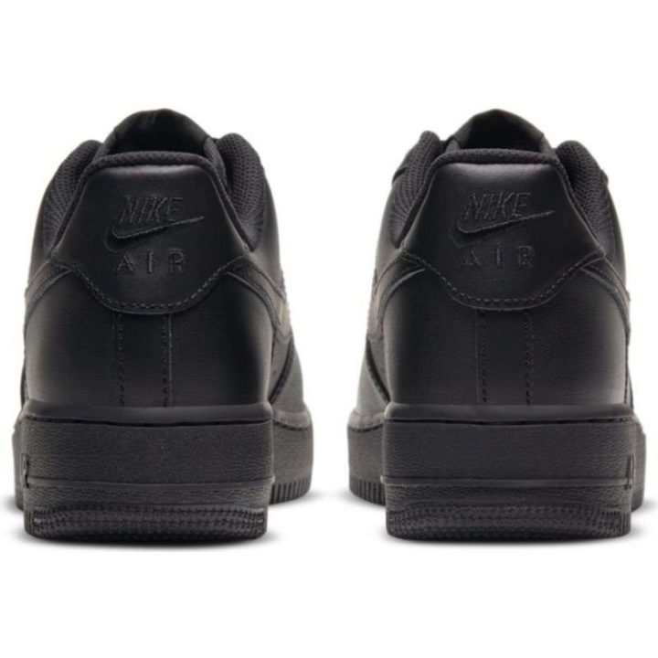 Moteriški sportbačiai Nike Air Force 1 '07, juodi