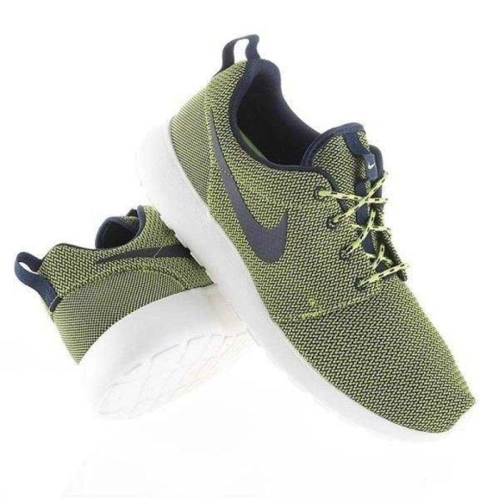 Moteriški sportbačiai su putplasčio amortizacija Nike Rosherun, žali