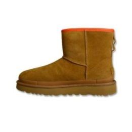 Moteriški zomšiniai sniego batai UGG Classic Mini, kaštoniniai