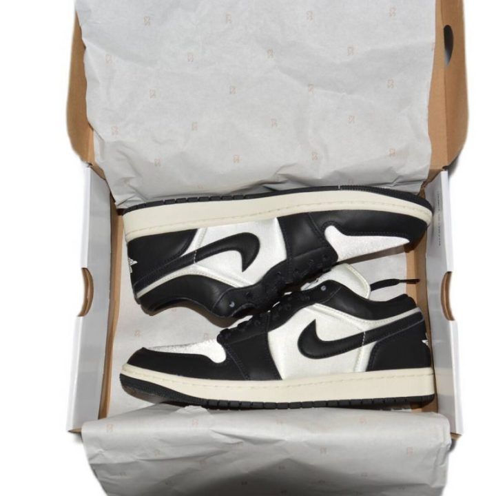 Odiniai sportbačiai Air Jordan 1 Low SE, juodi ir balti