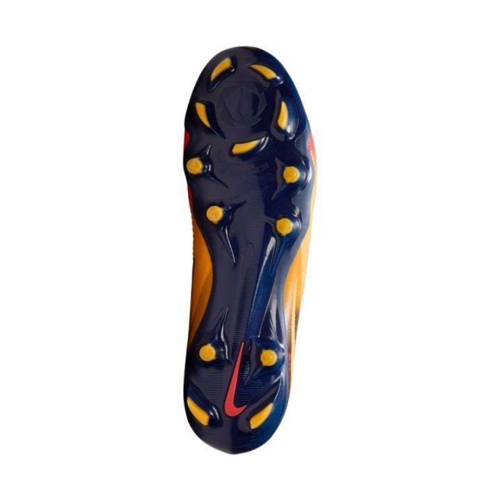 Futbolo bateliai natūraliai vejai Nike Phantom 6 Low Pro