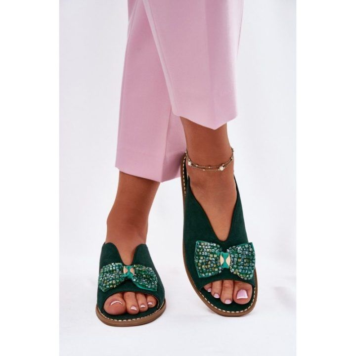 Moteriškos basutės su dekoratyviniu kaspinėliu Step in style, žalios