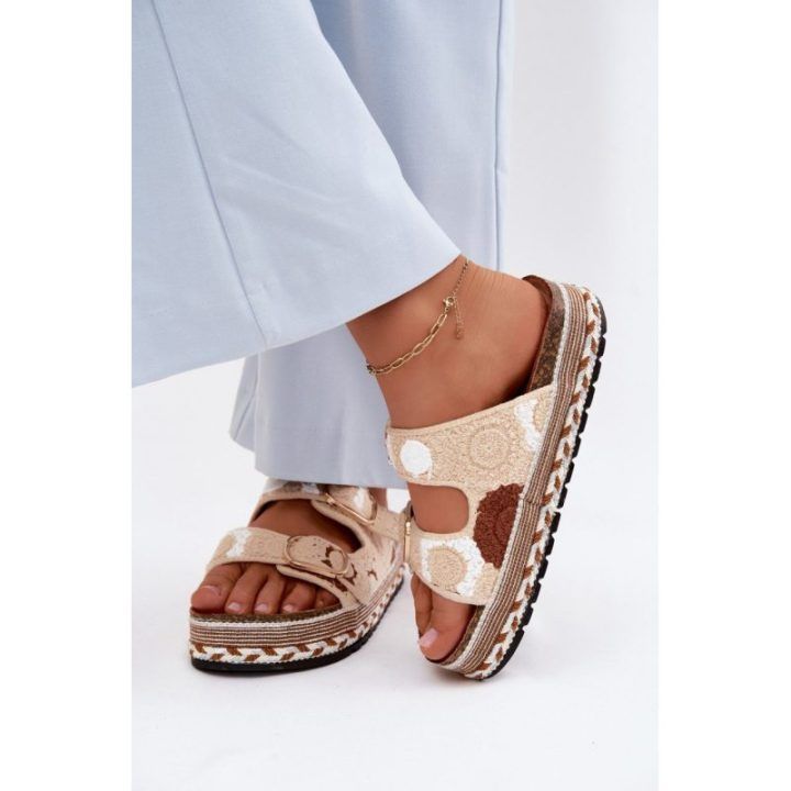 Moteriškos platforminės basutės su dviem sagtimis Step in style, smėlio